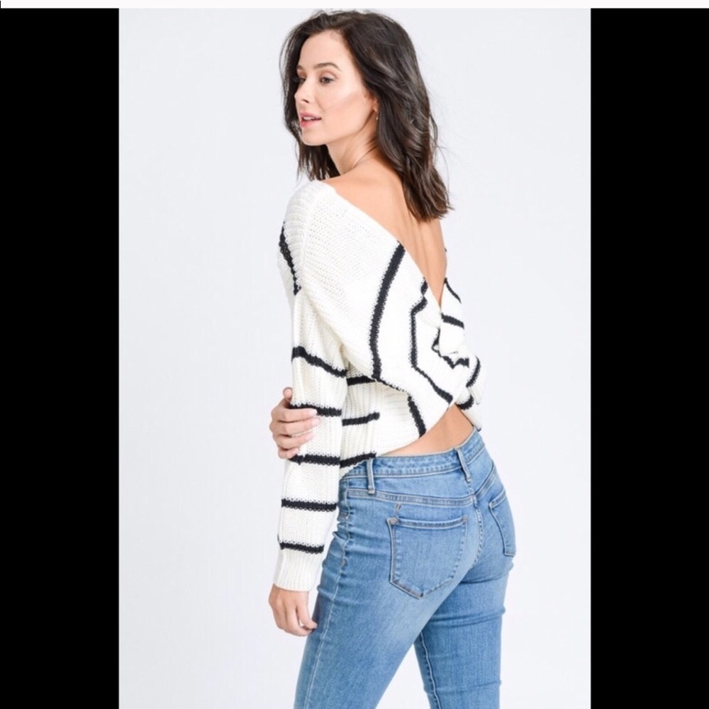 1 left! 💙 Cross-back sweater